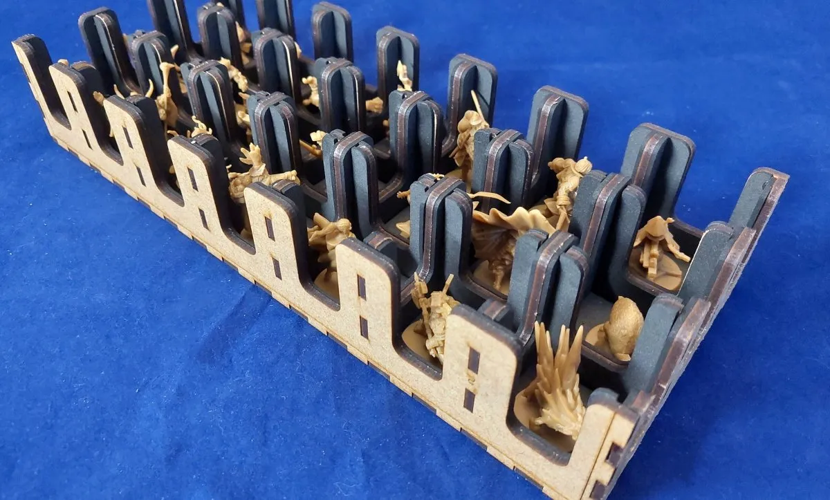 Massive Darkness 2 Heroes & Mobs Box