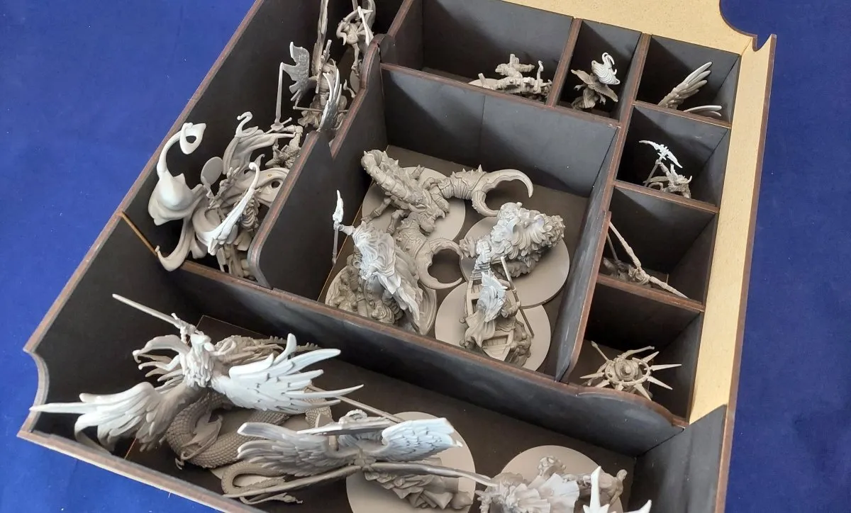 Massive Darkness 2 Roaming Monsters Box